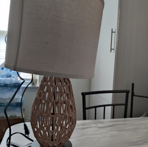 Lamp - Picture 6 of 6